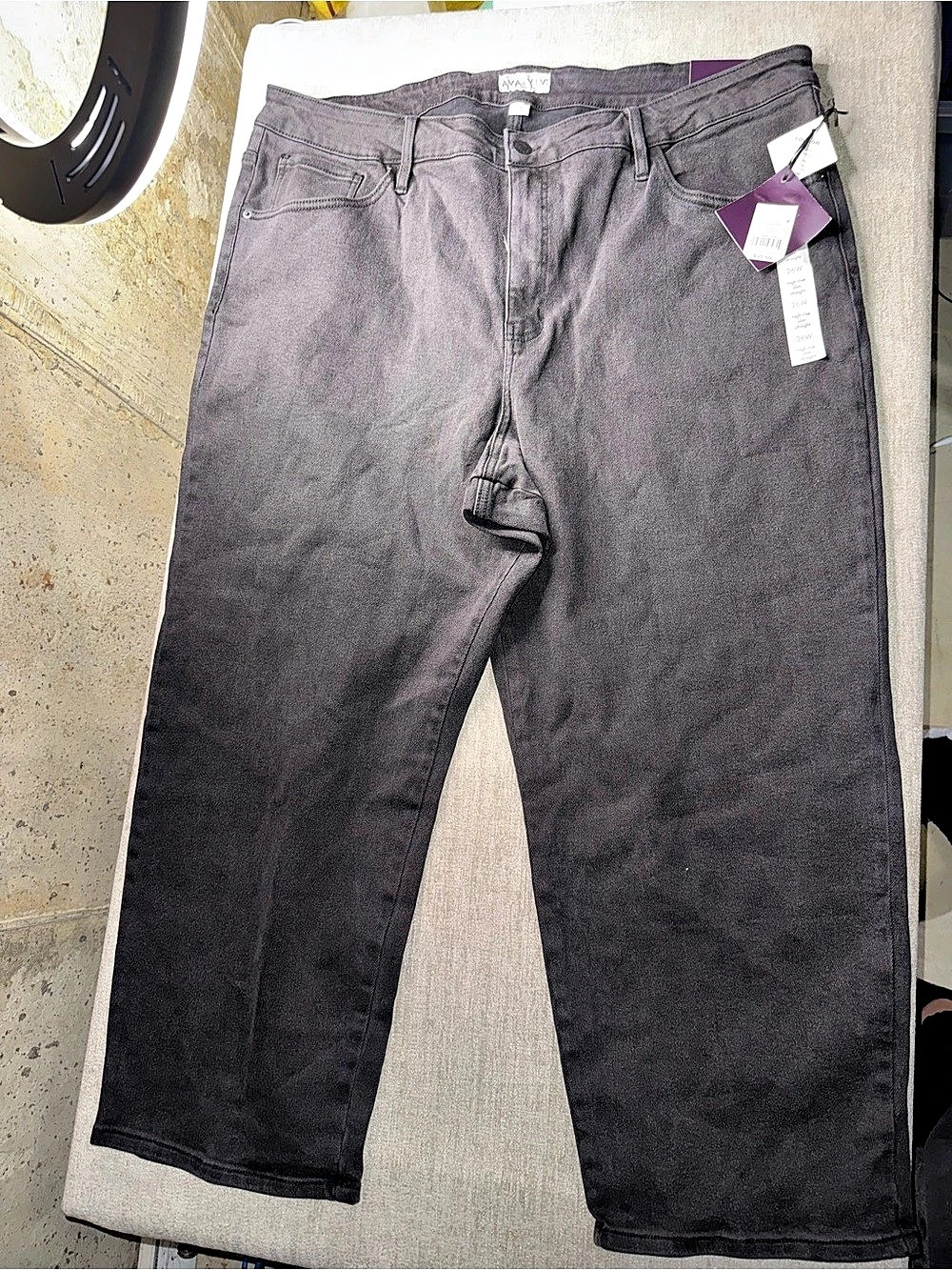 Ava & Viv 1”High-Rise Slim Straight Leg Jeans in Black Waist 26W NWT